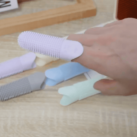 4-Pack 360° Silicone Pet Finger Toothbrush for Dogs & Cats Fursera